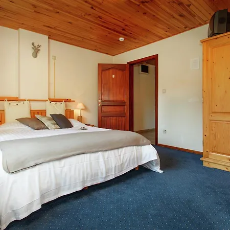 Group Getaway With Sauna La-Roche-en-Ardenne