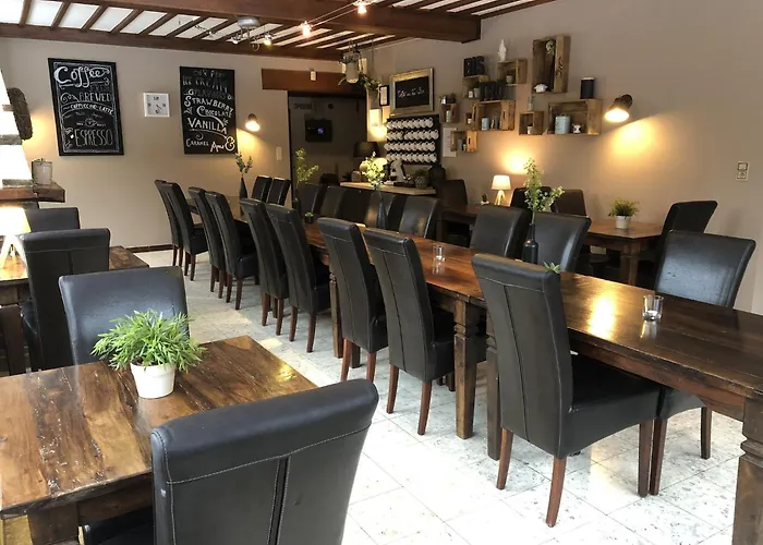 Ferienhaus Group Getaway With Sauna La Roche-en-Ardenne