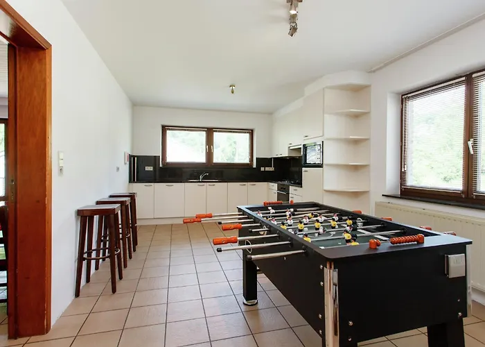 Group Getaway With Sauna Ferienhaus La Roche-en-Ardenne