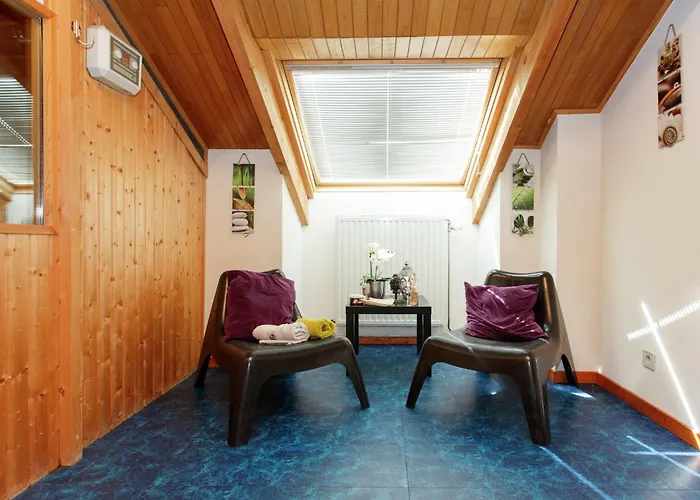 Group Getaway With Sauna Ferienhaus